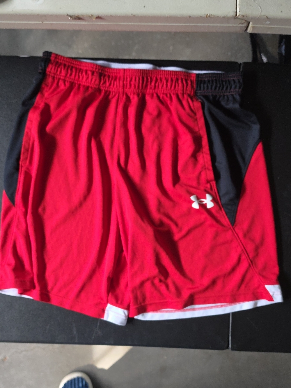 Under Armour Men’s Red and Black Athletic Training Shorts